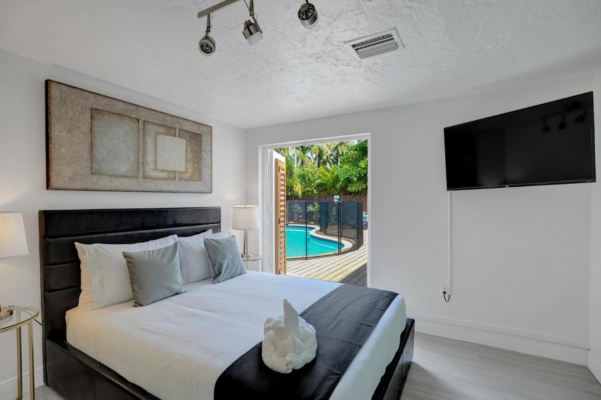 Private Pool With 5 Bedroom Retreat Hollywood Buitenkant foto